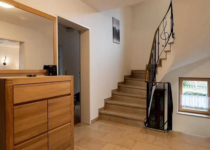 Violetta Maxi Eg 2 Og Apartment Mittenwald